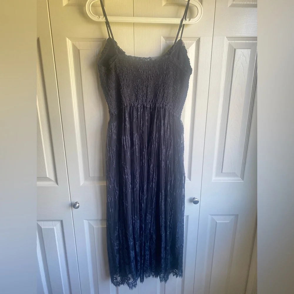 NEW Aritzia Black Tuberose Lace tiered Midi Dress Size M - Picture 10 of 13